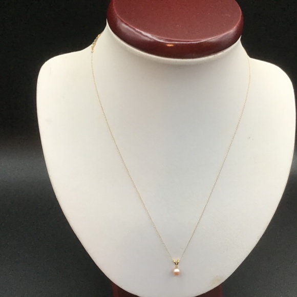 3 pieces set Pearl and Diamonds 14k Yellow Gold Necklace, Earrings, Ring - Picture 7 of 16